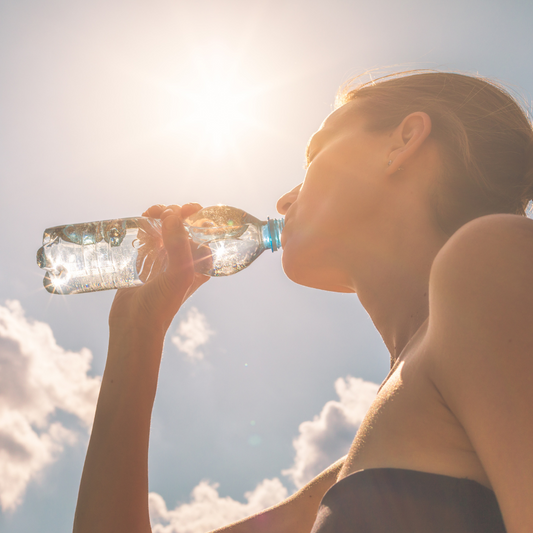 El rol de la hidratación en la salud: Más allá del agua